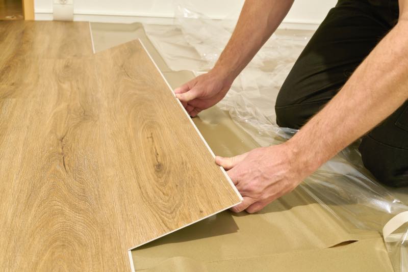 Klickvinyl wird verlegt